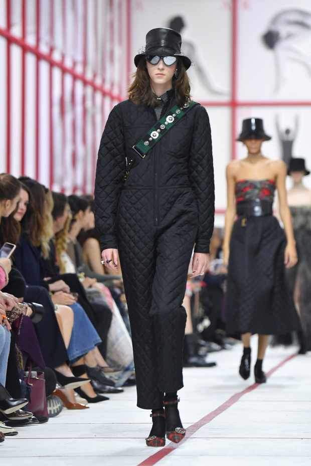 pokaz-dior-aw1922-d9dd7cf