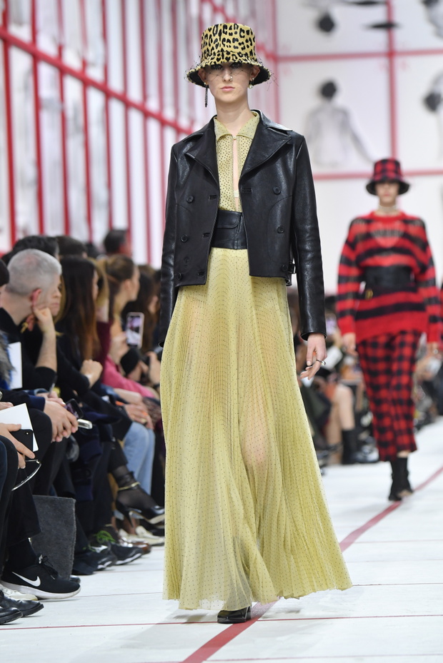 pokaz-dior-aw1923-0ac1800