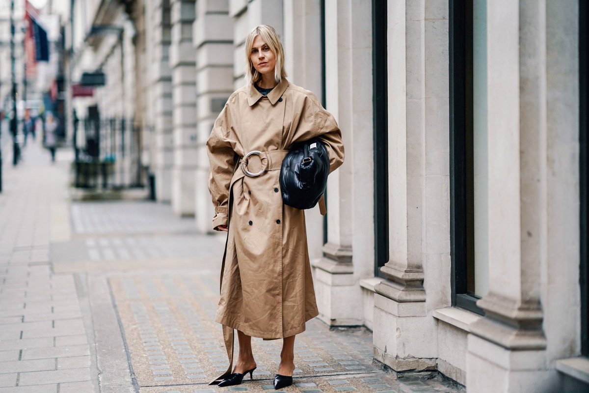 modny trencz - street fashion