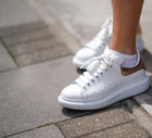 Modne sneakersy na lato