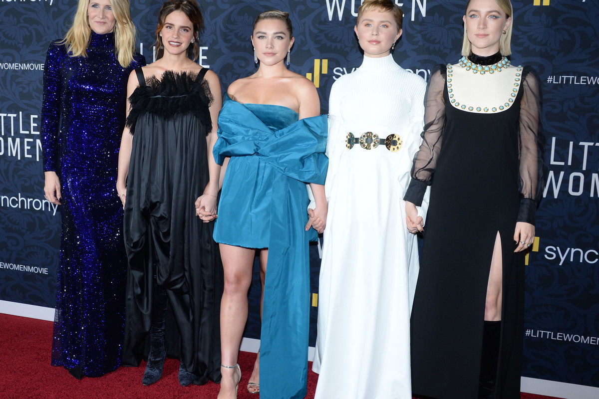 Laura Dern, Emma Watson, Florence Pugh, Eliza Scanlen i Saoirse Ronan na premierze Little Women w Nowym Jorku.