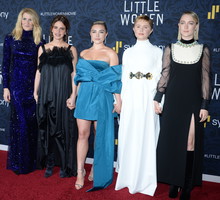 Laura Dern, Emma Watson, Florence Pugh, Eliza Scanlen i Saoirse Ronan na premierze Little Women w Nowym Jorku.