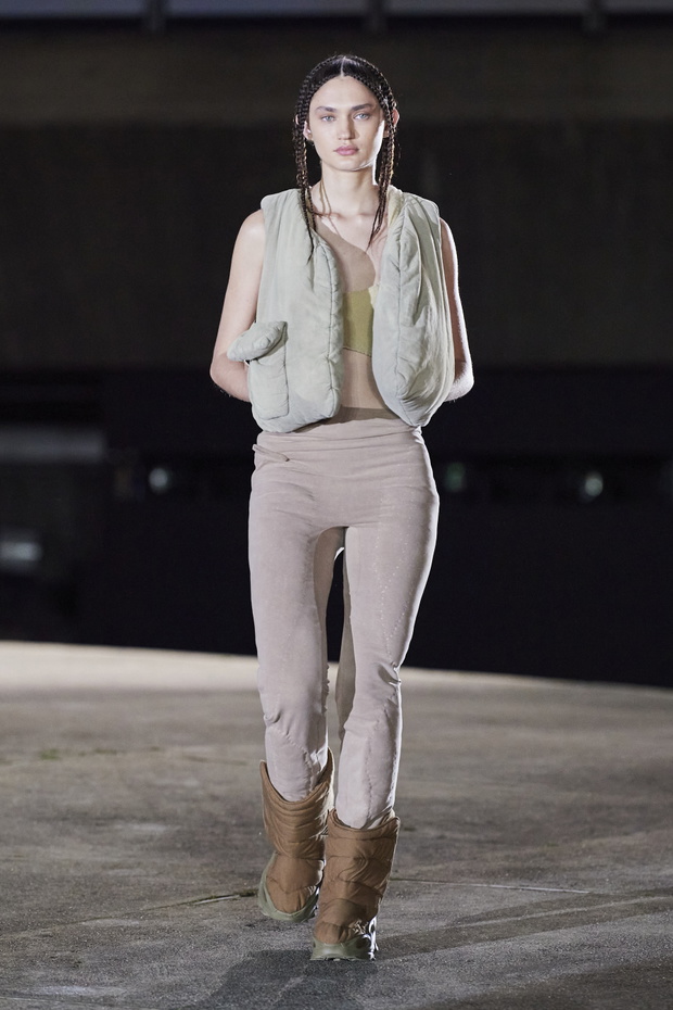 yeezy-season-83-9dc3967