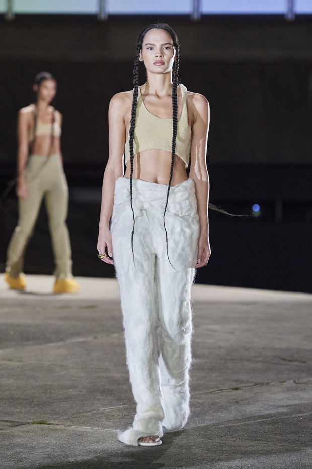 yeezy-season-89-4b85744