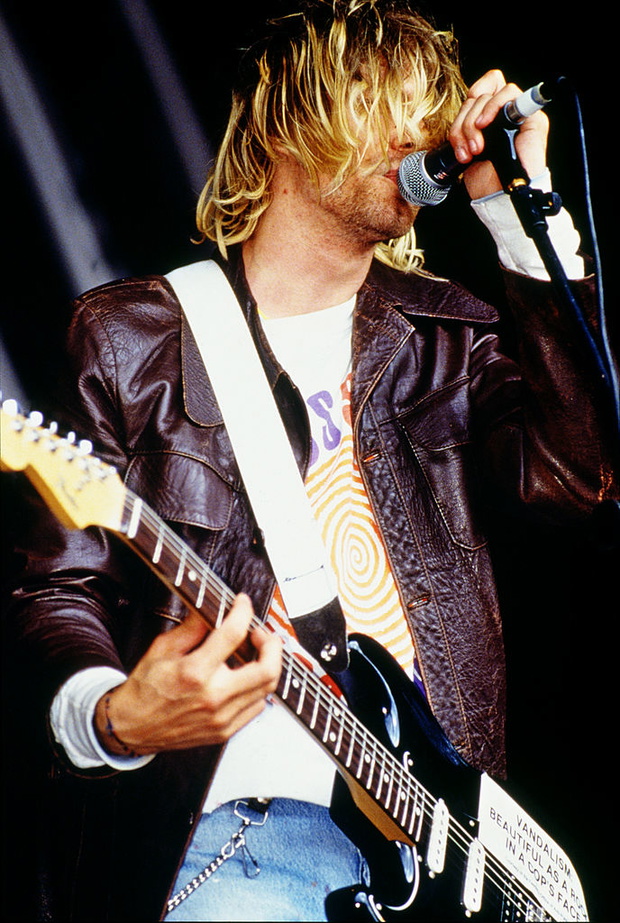 Photo of Kurt COBAIN and NIRVANA