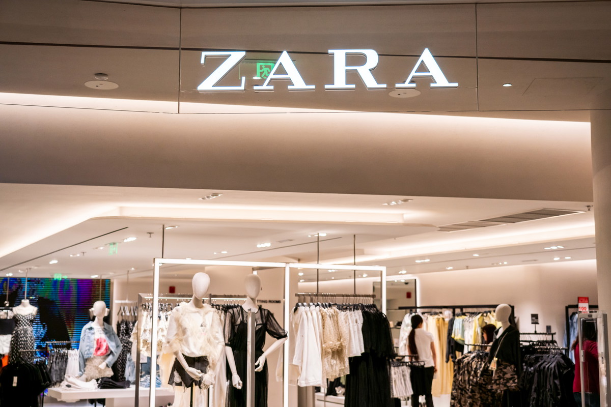 Sklep Zara, który nalezy do hiszpańskiego holdingu odzieżowego Inditex
