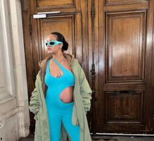 Rihanna w stylizacji Stelli McCartney