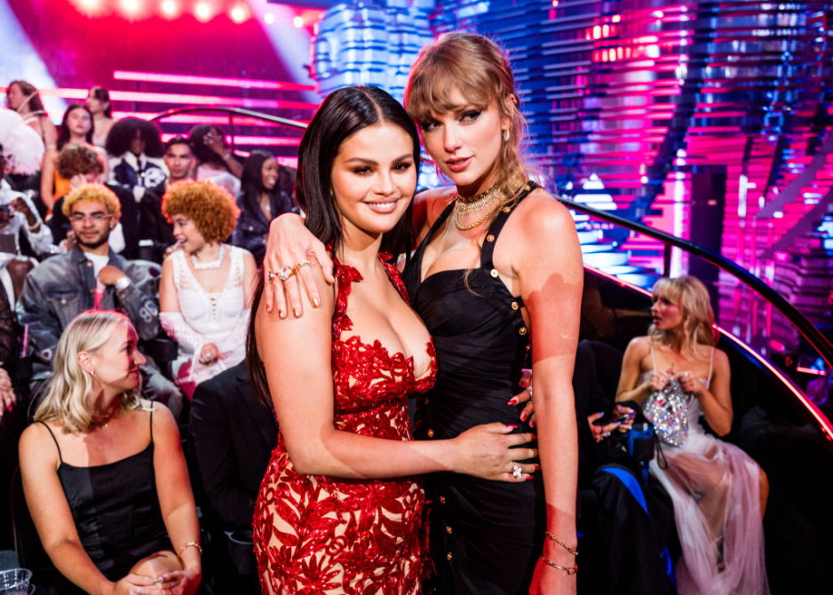 Taylor Swift i Selena Gomez na wspólnym Selfie