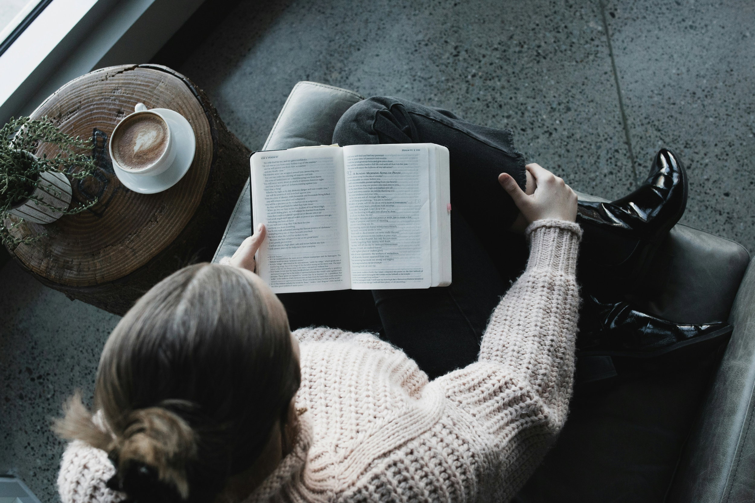 Alexandra Fuller - Unsplash