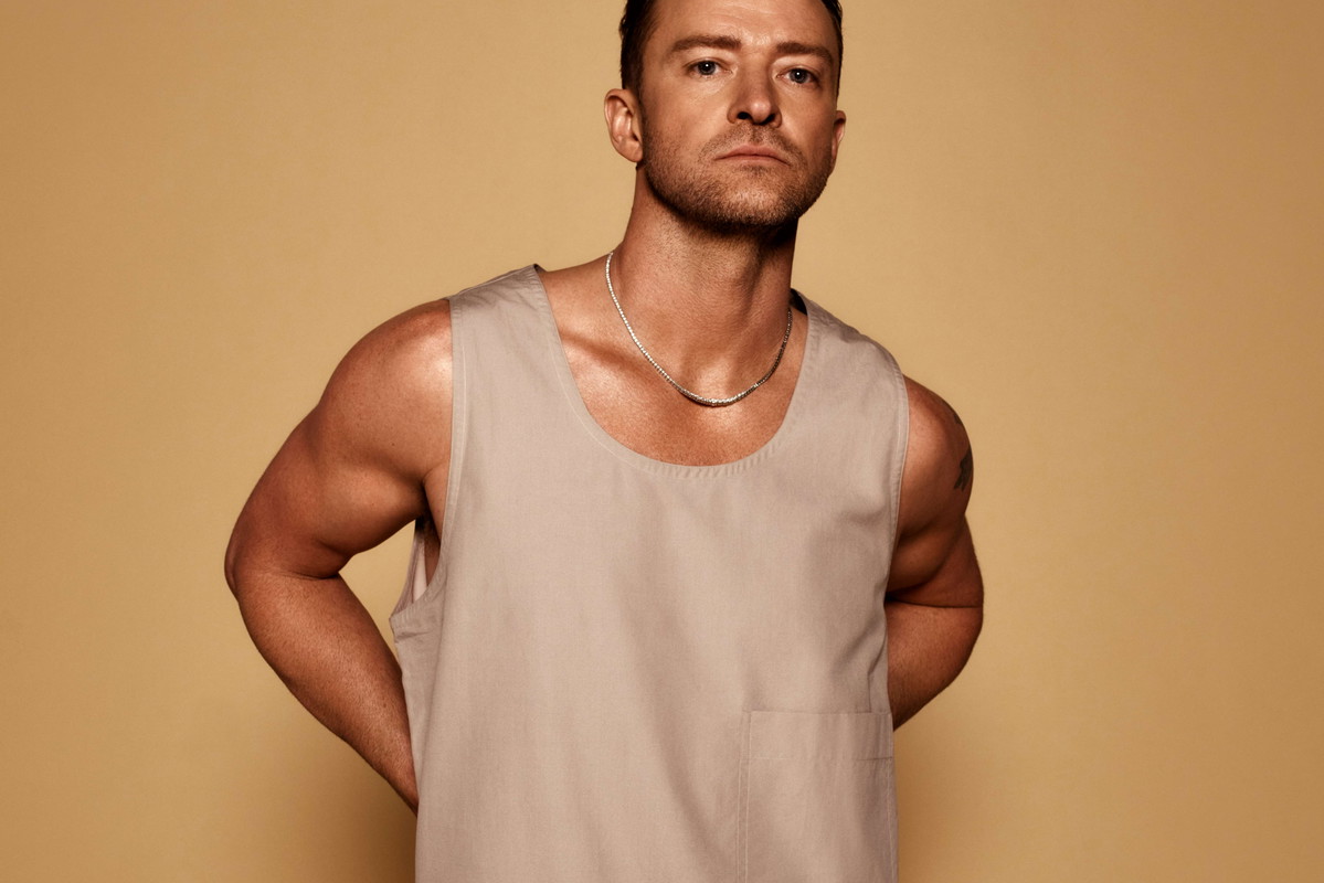 Pamiętacie, jak Justin Timberlake pozował w jeansowym total looku z Britney Sperars? Już tak nie wygląda! Mamy zdjęcia promujące nowy album artysty