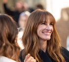 Julia Roberts w grzywce na pokazie Jacquemus