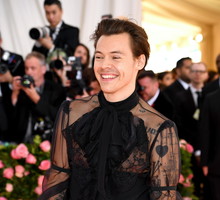 Harry Styles na swojej pierwszej (i na razie ostatniej) Met Gali