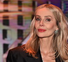 Elegancka Agnieszka Woźniak-Starak lansuje garnitur w stylu quiet luxury. To idealna stylizacja do biura na wiosnę