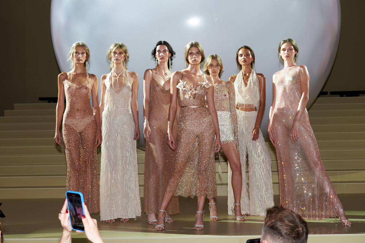 Manifest ELLE Generation