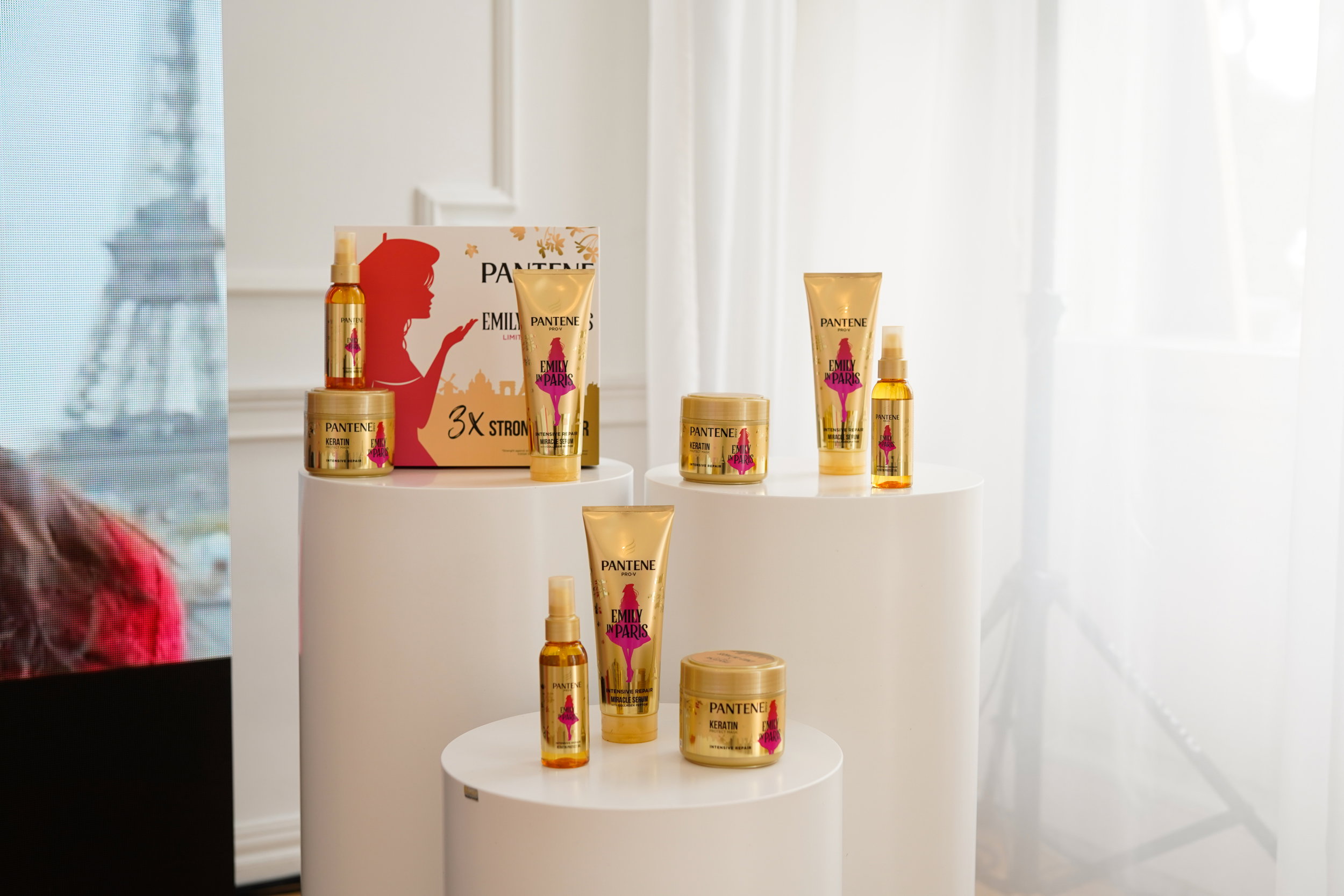 Pantene x Emily in Paris