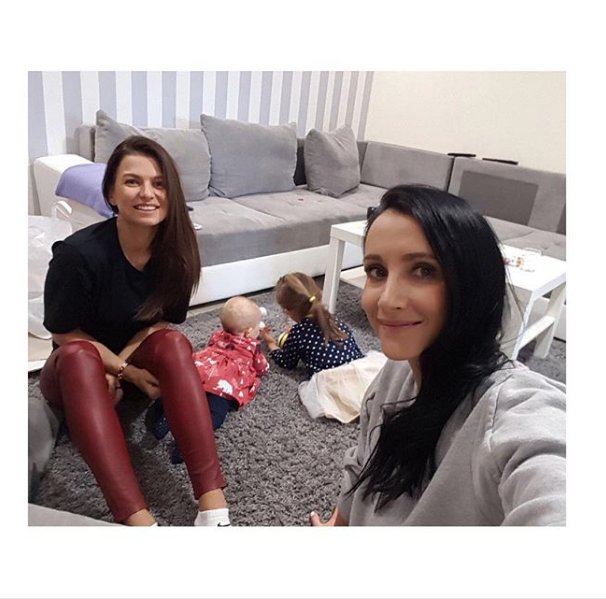 Anna Lewandowska z córką Klarą, 12