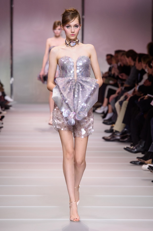Pokaz Armani Privé haute couture wiosna-lato 2018