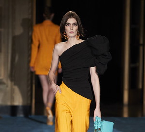 Christian Siriano wiosna-lato 2022