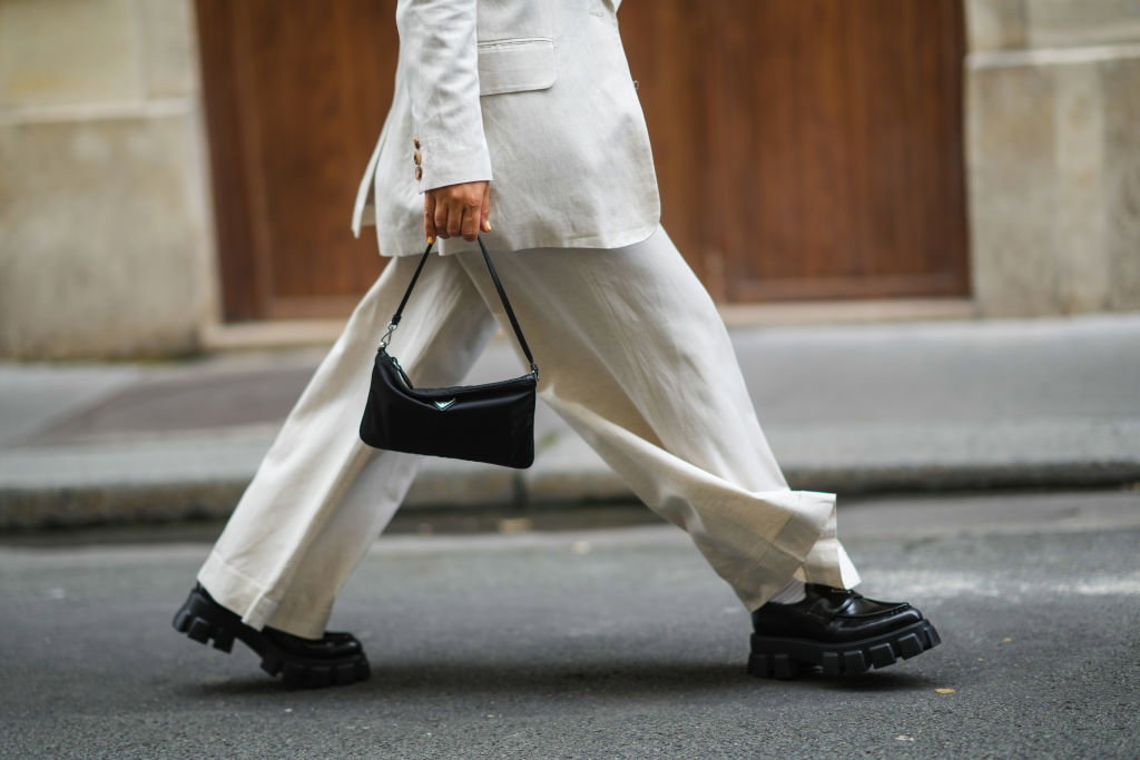 modne loafersy na jesień 2021