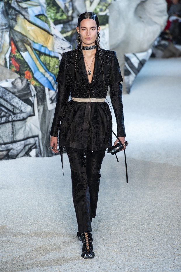 Pokaz Alexander McQueen SS19