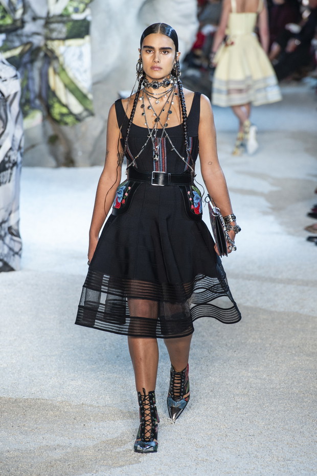 Pokaz Alexander McQueen SS19