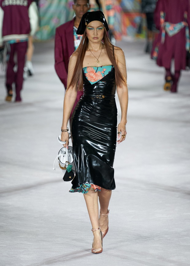 Versace wiosna-lato 2022