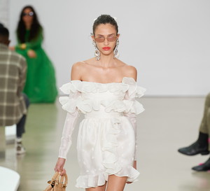Giambattista Valli wiosna-lato 2022