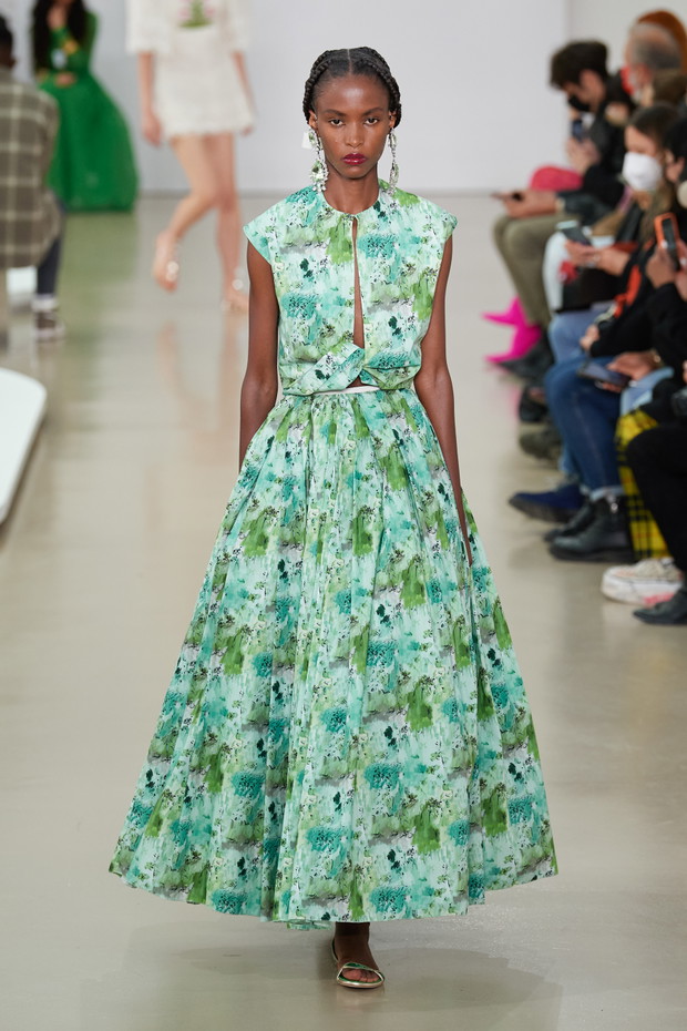 Giambattista Valli wiosna-lato 2022