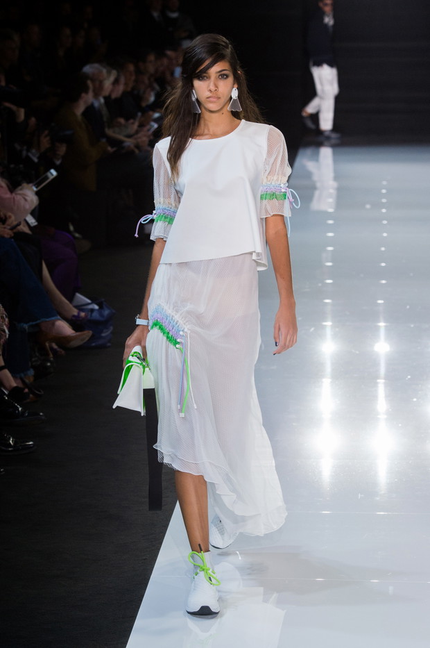 Pokaz Emporio Armani SS18