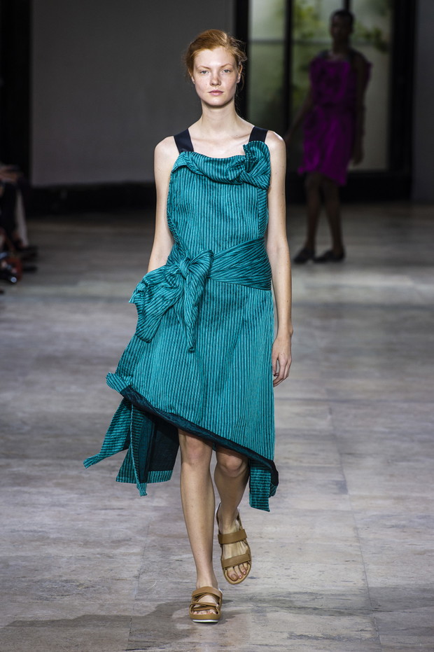 Pokaz Issey Miyake SS19