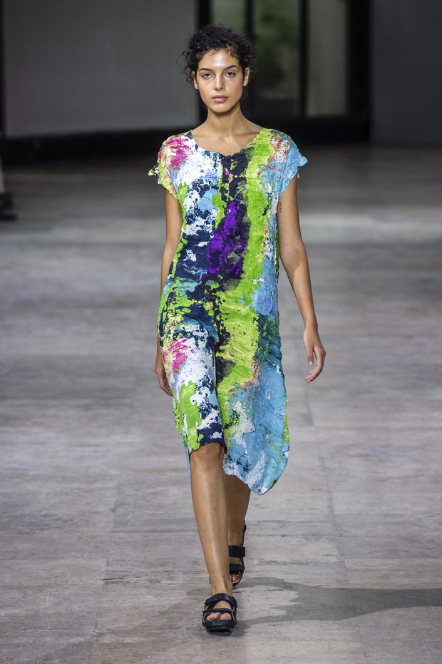 Pokaz Issey Miyake SS19