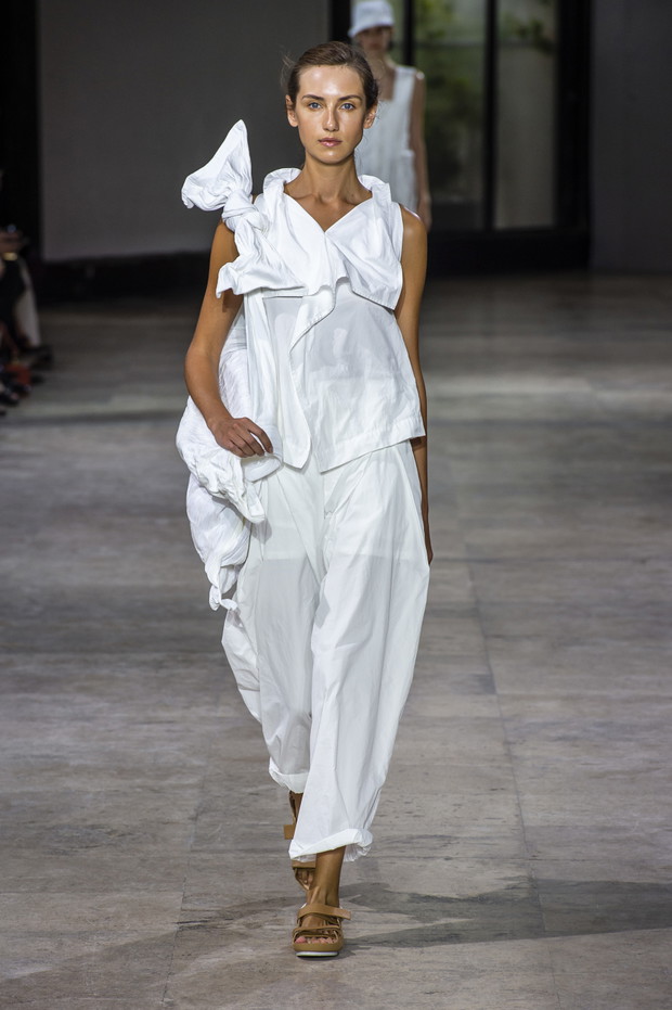 Pokaz Issey Miyake SS19
