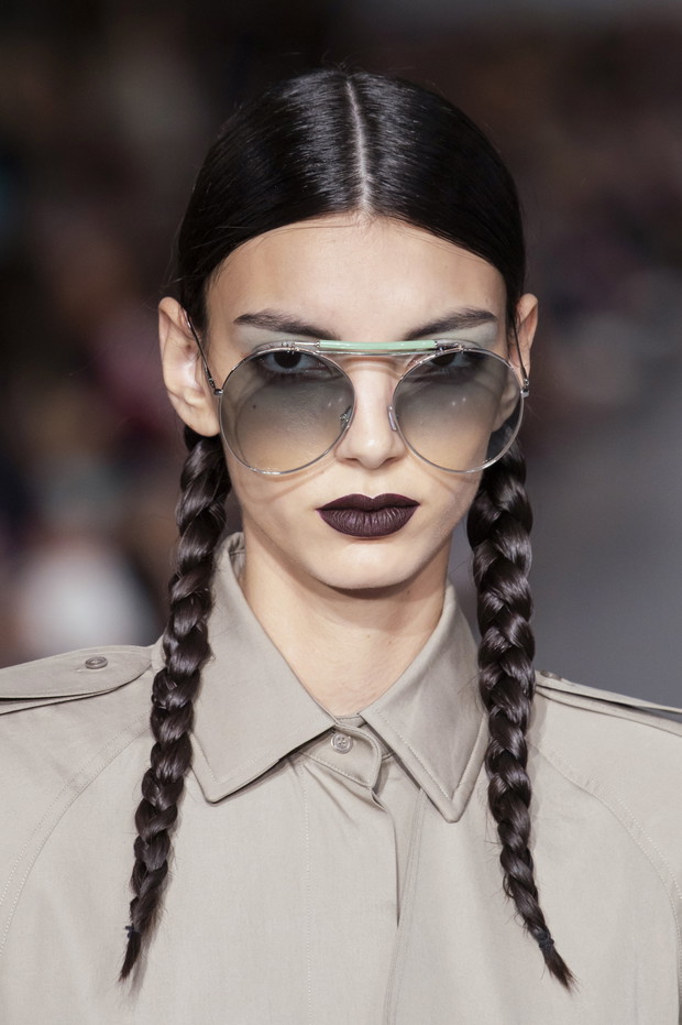Okulary przeciwsłoneczne z filtrem Max Mara, trendy wiosna lato 2020