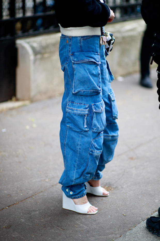 Torebki, buty, dodatki prosto z ulic Paryża: street fashion haute couture fashion week jesień-zima 2021/2022