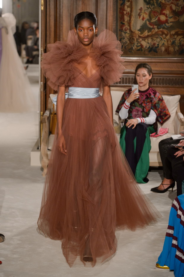 Nowa kolekcja Valentino SS18