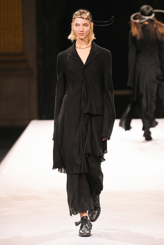 Yohji Yamamoto jesień-zima 2022/2023