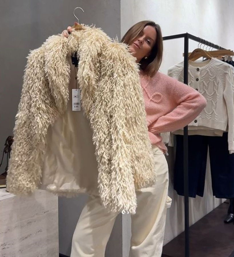 Karolina Limbach Answear