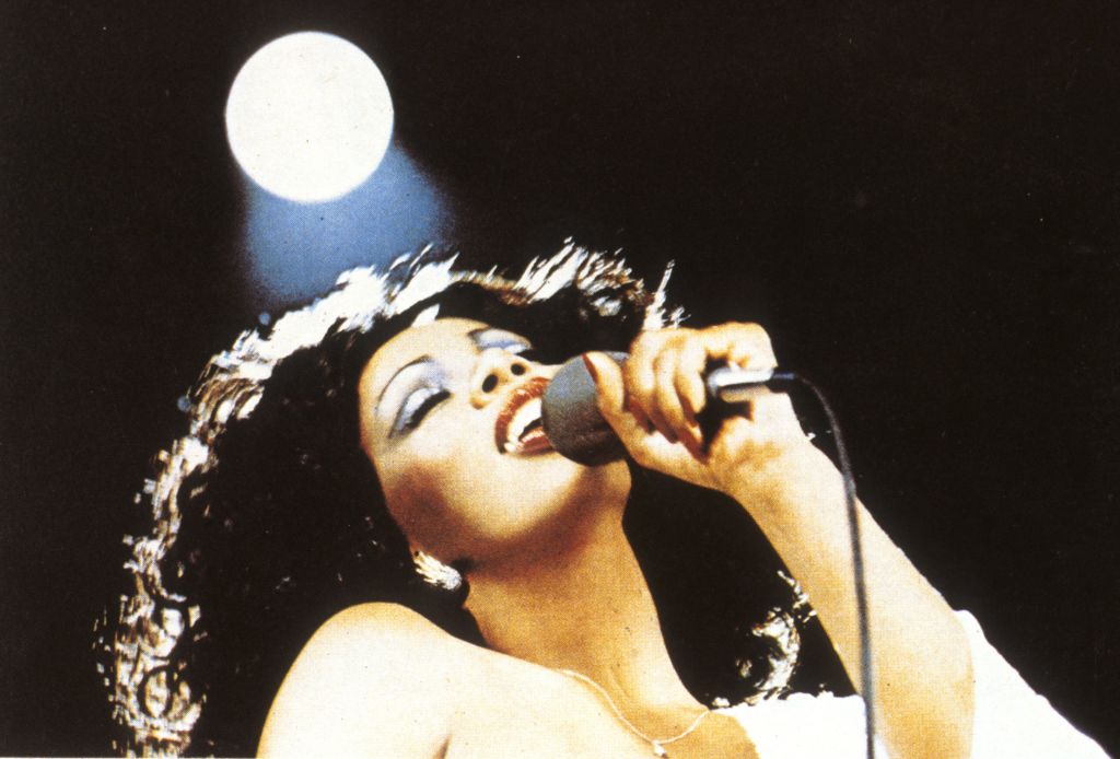 Donna Summer: “królowa disco”, która zahipnotyzowała świat utworem “Love To Love You Baby”