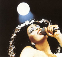 Donna Summer: “królowa disco”, która zahipnotyzowała świat utworem “Love To Love You Baby”