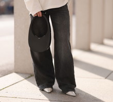 buty do szerokich spodni
