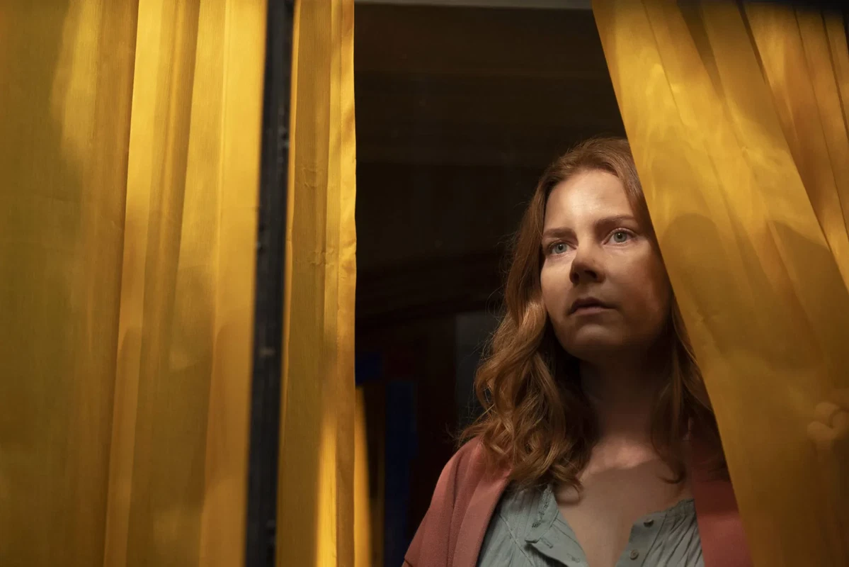 Amy Adams w filmie "Nocna suka"