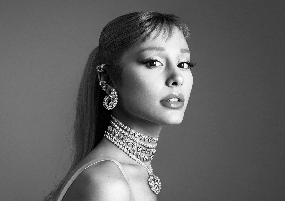 Swarovski x Ariana Grande Capsule Collection_Tier_1_72DPI_RGB_A3_3