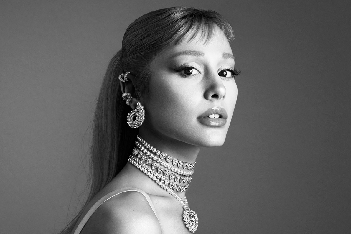 Swarovski x Ariana Grande Capsule Collection_Tier_1_72DPI_RGB_A3_3