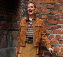 ‘Suede jacket’ z H&M to idealna kurtka na jesień 2026. Streetwearowa wersja stylu Wild West Girl