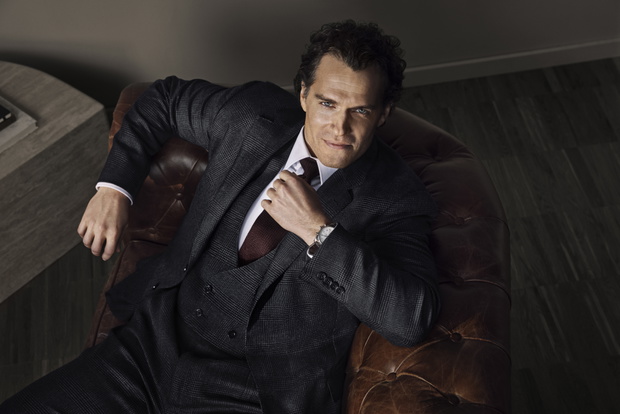 Master Collection _ L2.773.4.78.3_HenryCavill _PR_RVB