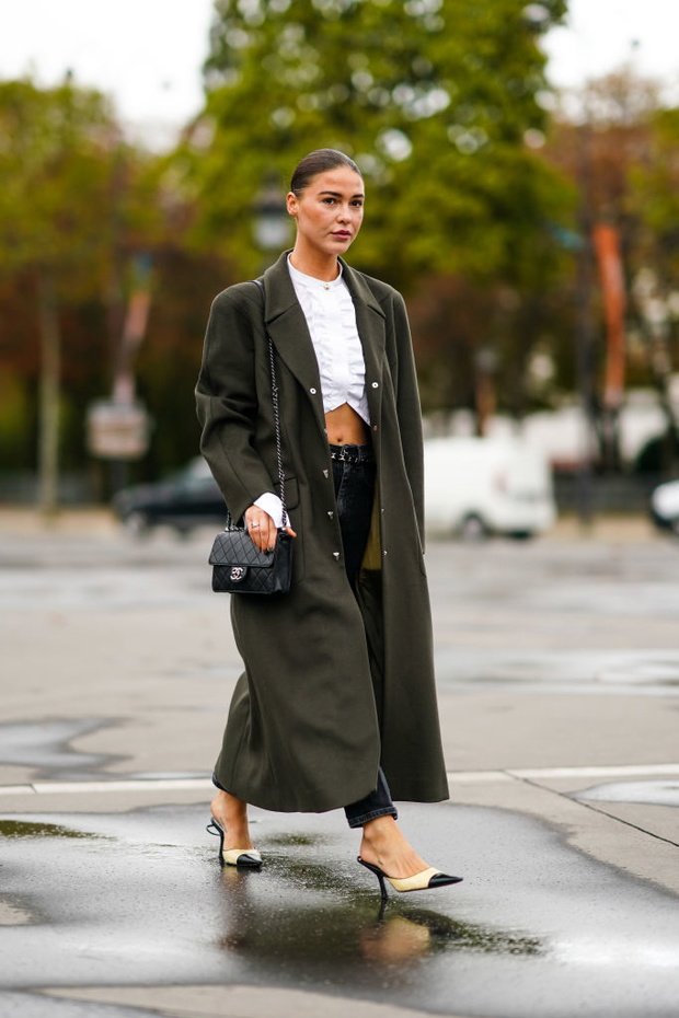 Street Style At Paris Fashion Week - Womenswear Spring Summer 2021 : Day Nine