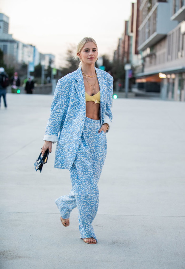 Street Style - Paris Fashion Week - Menswear F/W 2020-2021 : Day Five