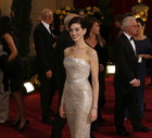 Anne Hathaway w Armani Prive