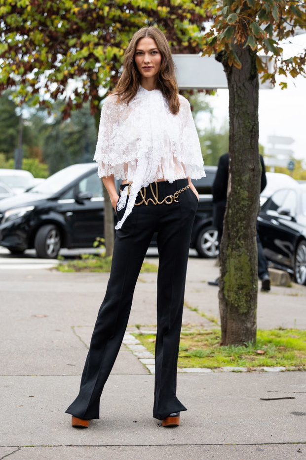 Street Style - Paris Fashion Week - Womenswear Spring/Summer 2025 - Day Four