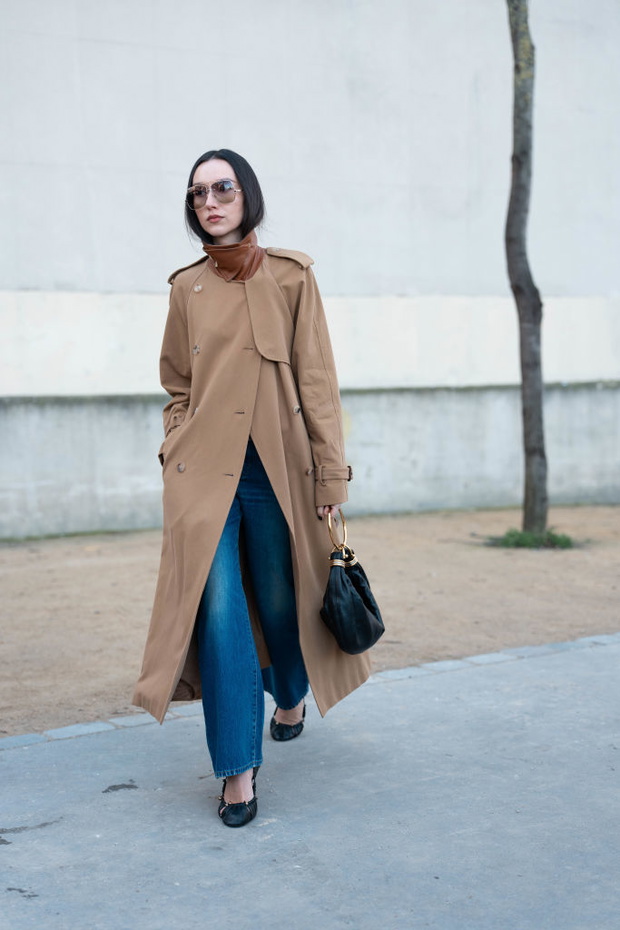 Street Style - Paris Fashion Week - Womenswear Fall/Winter 2025/2026 - Day Four